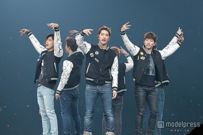 2PM、サプライズ発表にファン4万人が熱狂