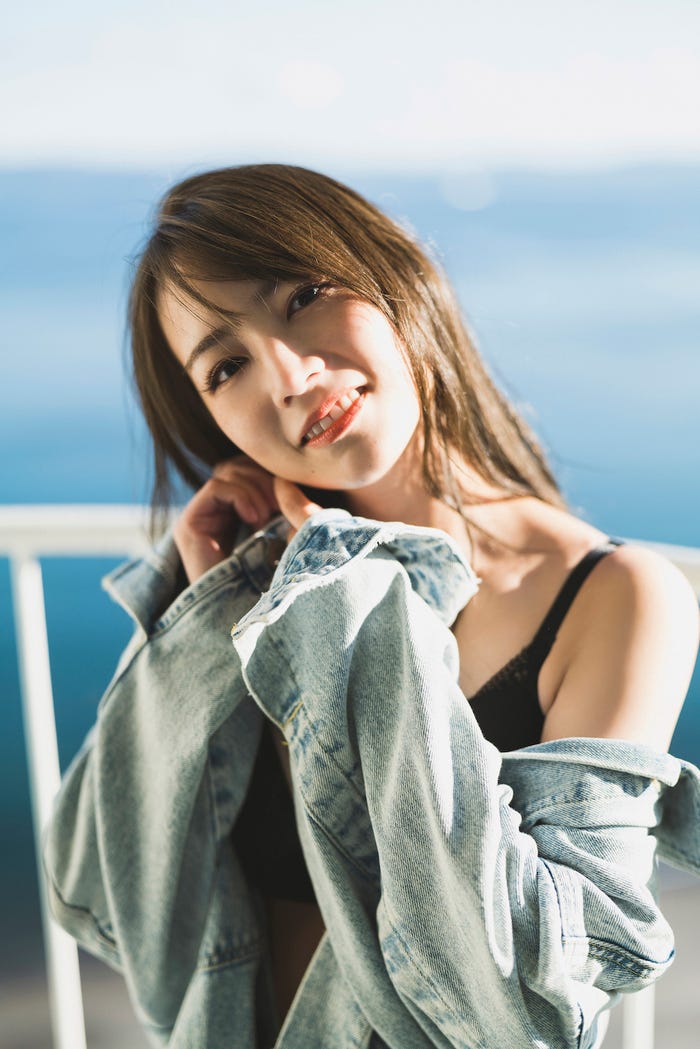 乃木坂46北野日奈子 肩見せで大人セクシーに進化 2nd写真集新カット公開 モデルプレス