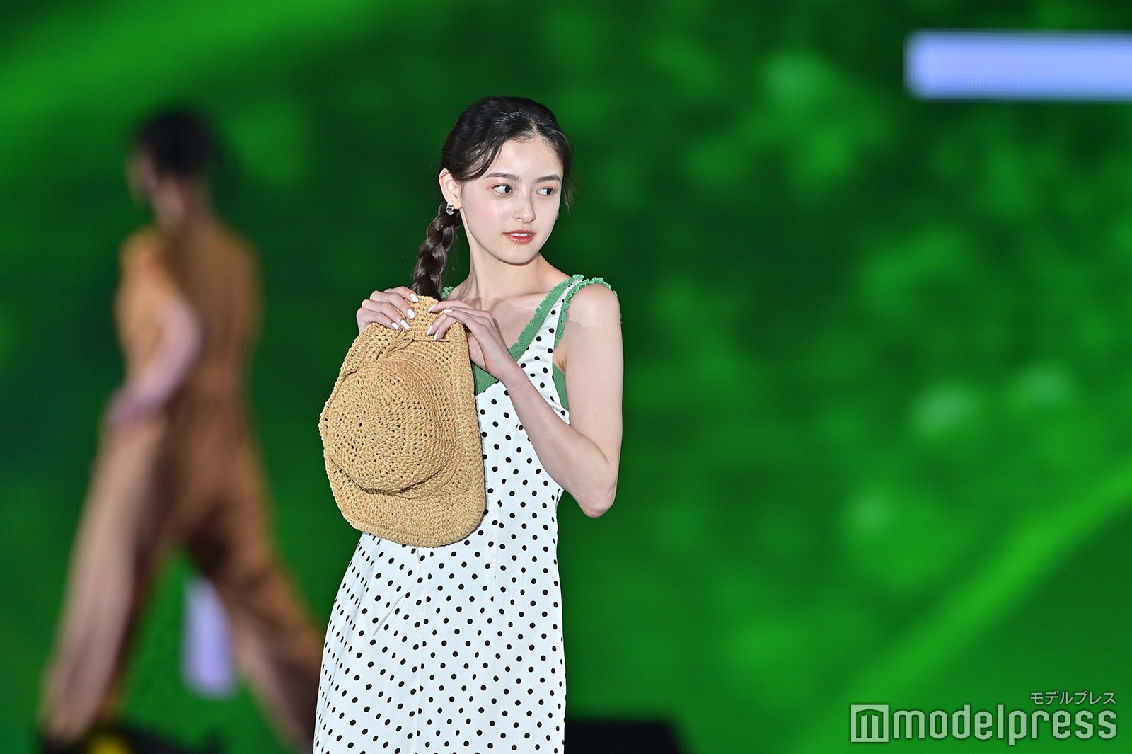 （C）モデルプレス