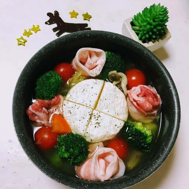 写真を撮りたくなる♪　オシャレな鍋レシピです♪