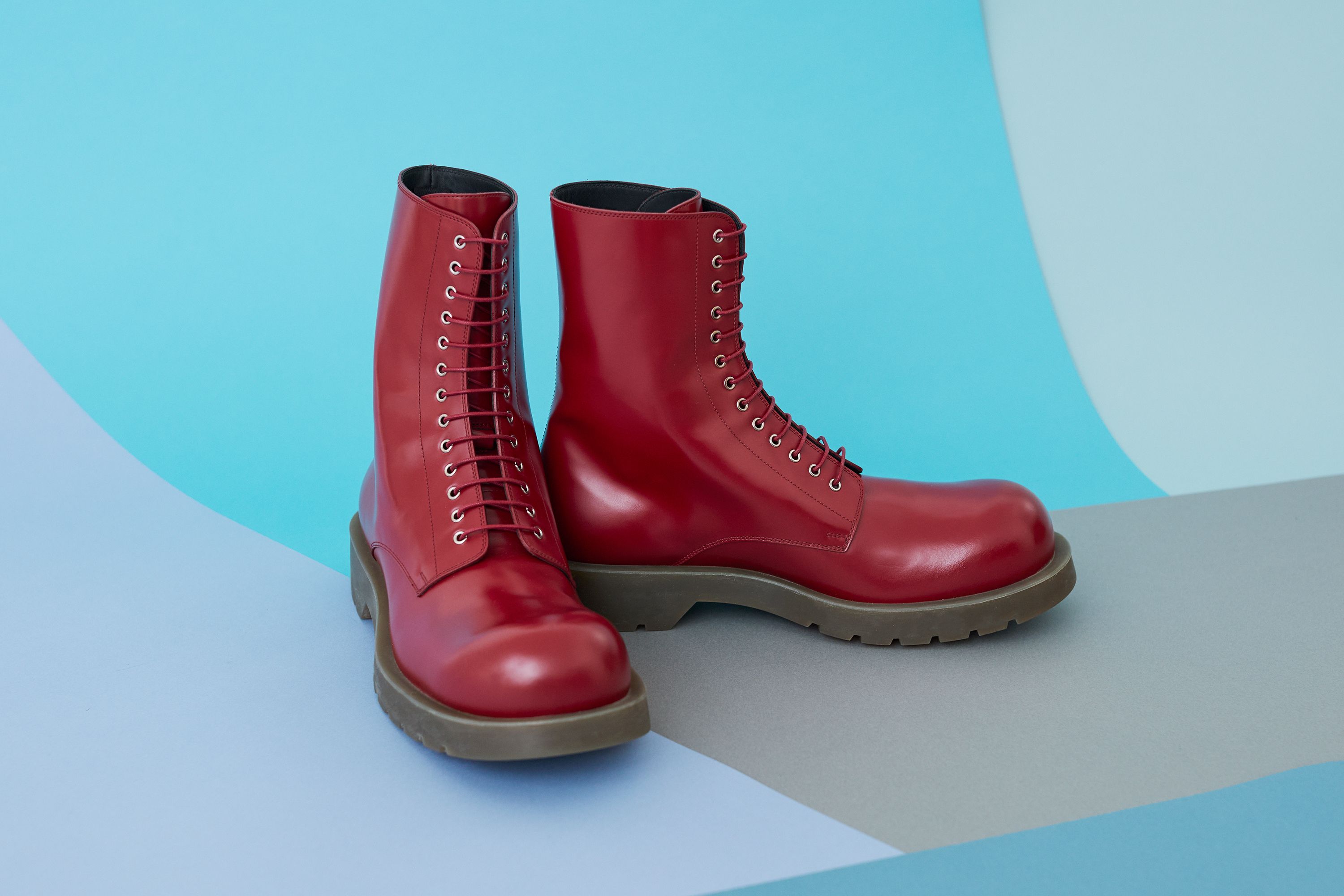 上質な素材でモードな艶をまとうジル サンダー──冬の決定打、ブーツ＆レザーシューズ選び