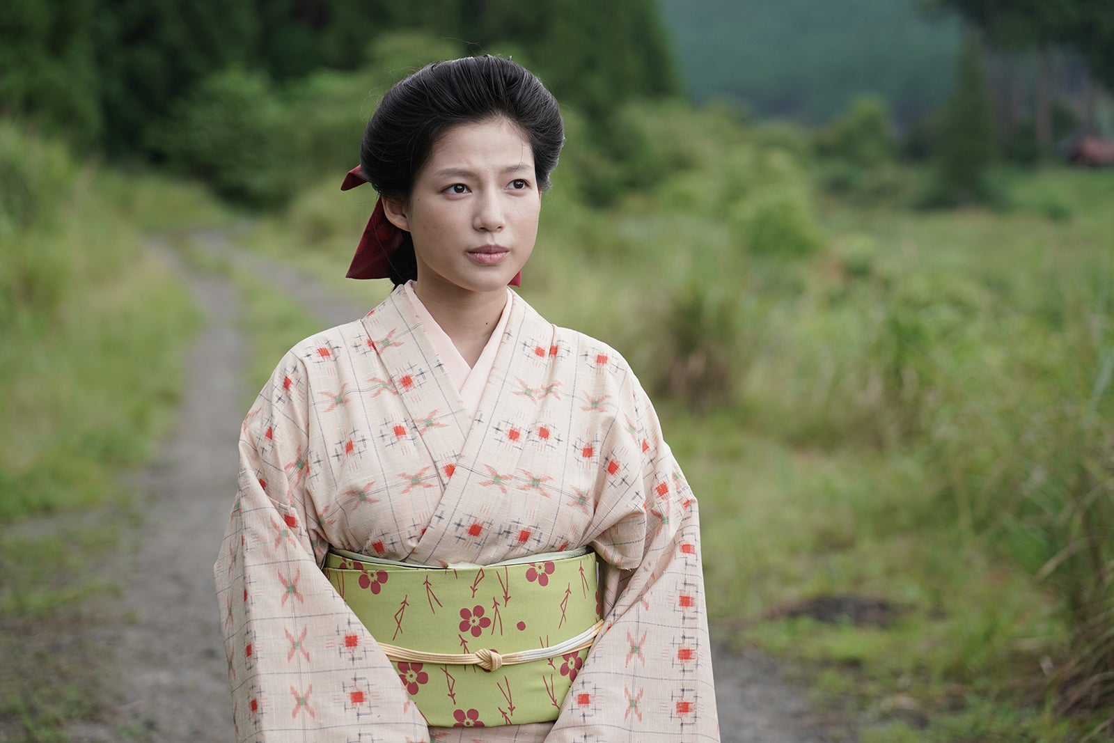 石井杏奈／「破戒」場面写真（C）全国水平社創立100周年記念映画製作委員会