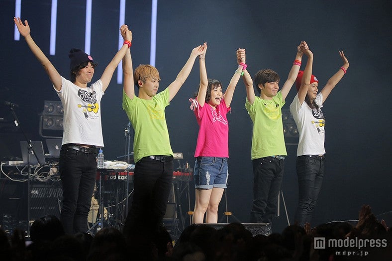 大原櫻子“スペシャルゲスト”と手つなぎで初披露！2ndツアーファイナル＜セットリスト／ライブレポ＞