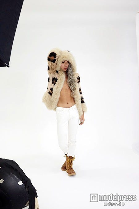 ジャケット写真撮影風景/GENKING(画像提供:エイベックス)