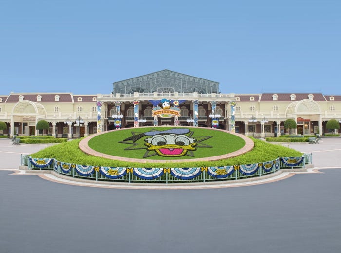 ドナルド花壇(C)Disney