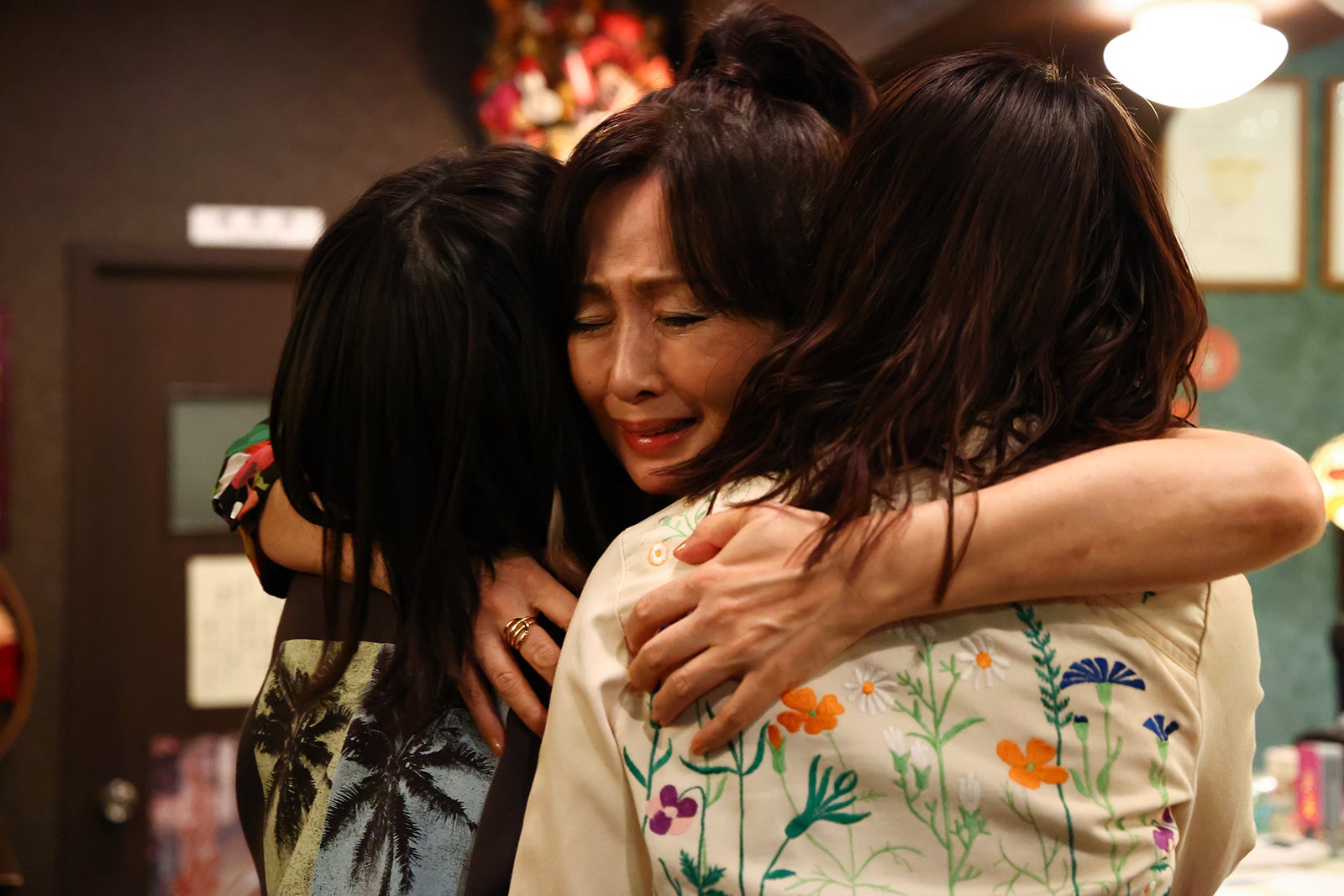 斉藤由貴「あのクズを殴ってやりたいんだ」最終話（C）TBS