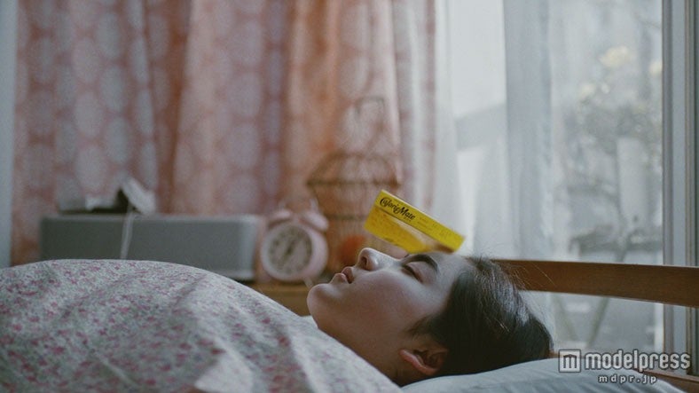 平祐奈、キュートな寝顔を披露　得意のダジャレを封印