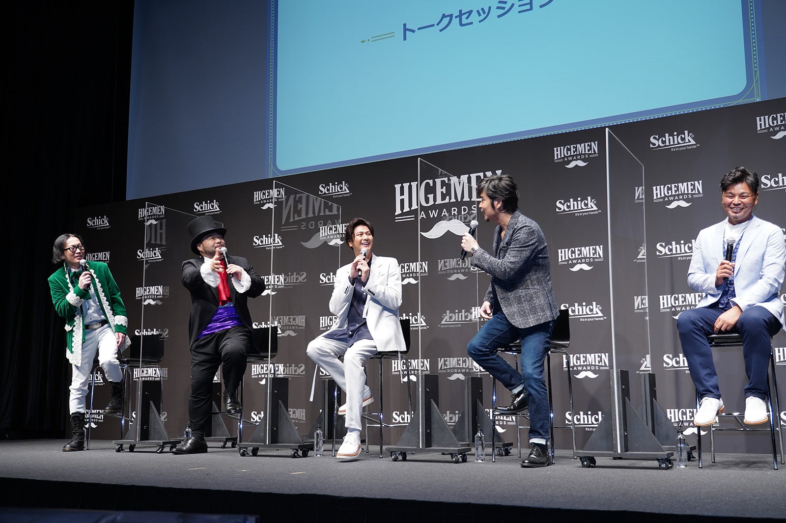 （左から）髭男爵、速水もこみち、小澤征悦、城彰二（提供写真）