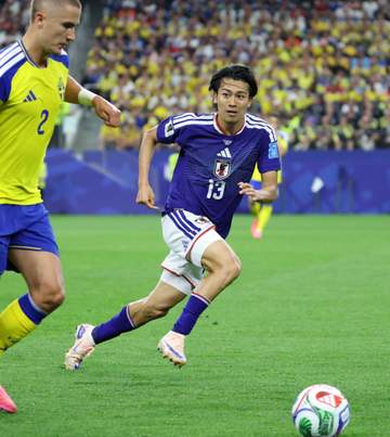 中村敬斗は「日本で最も市場価値の高い選手の1人」英BBCが特集 プレミア3クラブの興味報じる 容姿にも注目「強力なパーソナルブランドを構築」