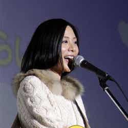 主題歌「メッセージ」の生披露した植村花菜