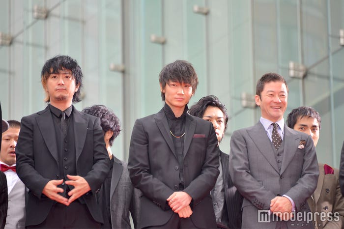 上地雄輔、綾野剛、浅野忠信 (C)モデルプレス