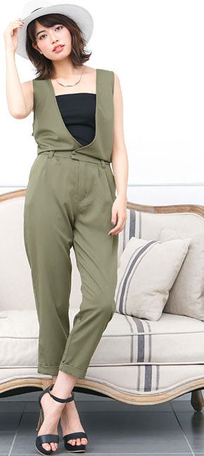 カシュクール☆クロップドオールインワン「神戸レタス」2990円（税込）／画像提供：神戸レタス