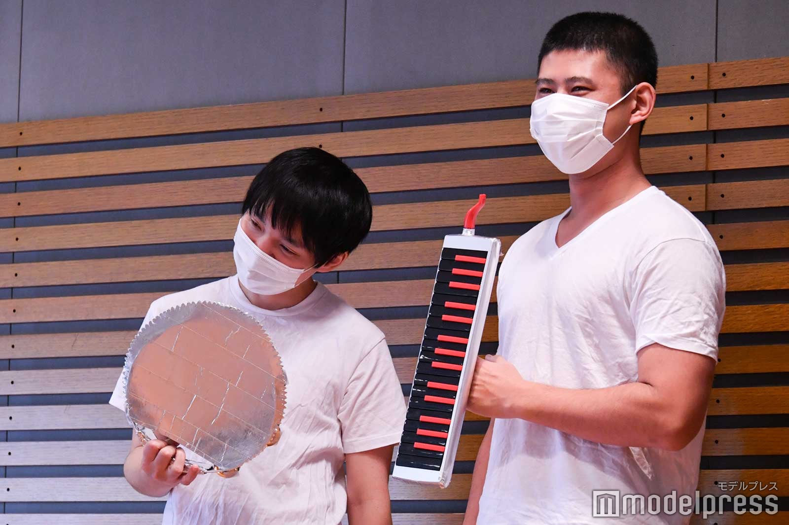 動きを合わせるほしのディスコ、ワタリ119／「KOUGU維新」ミュージカル稽古密着の様子（C）モデルプレス