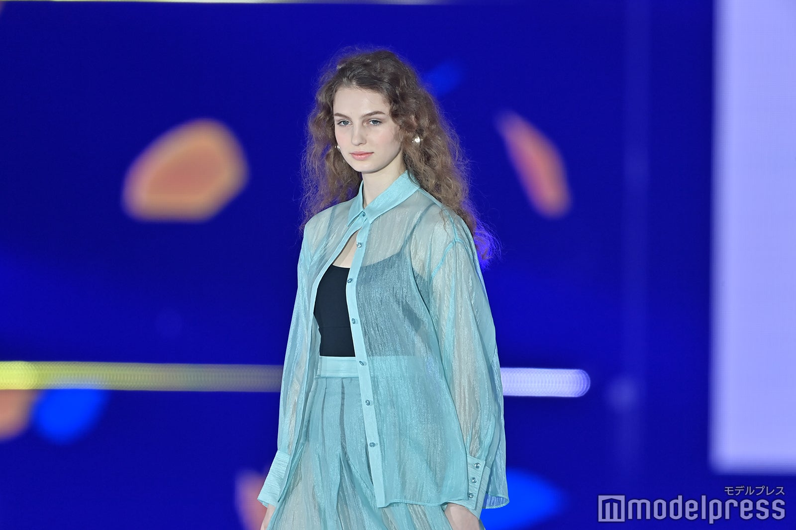 （C）モデルプレス