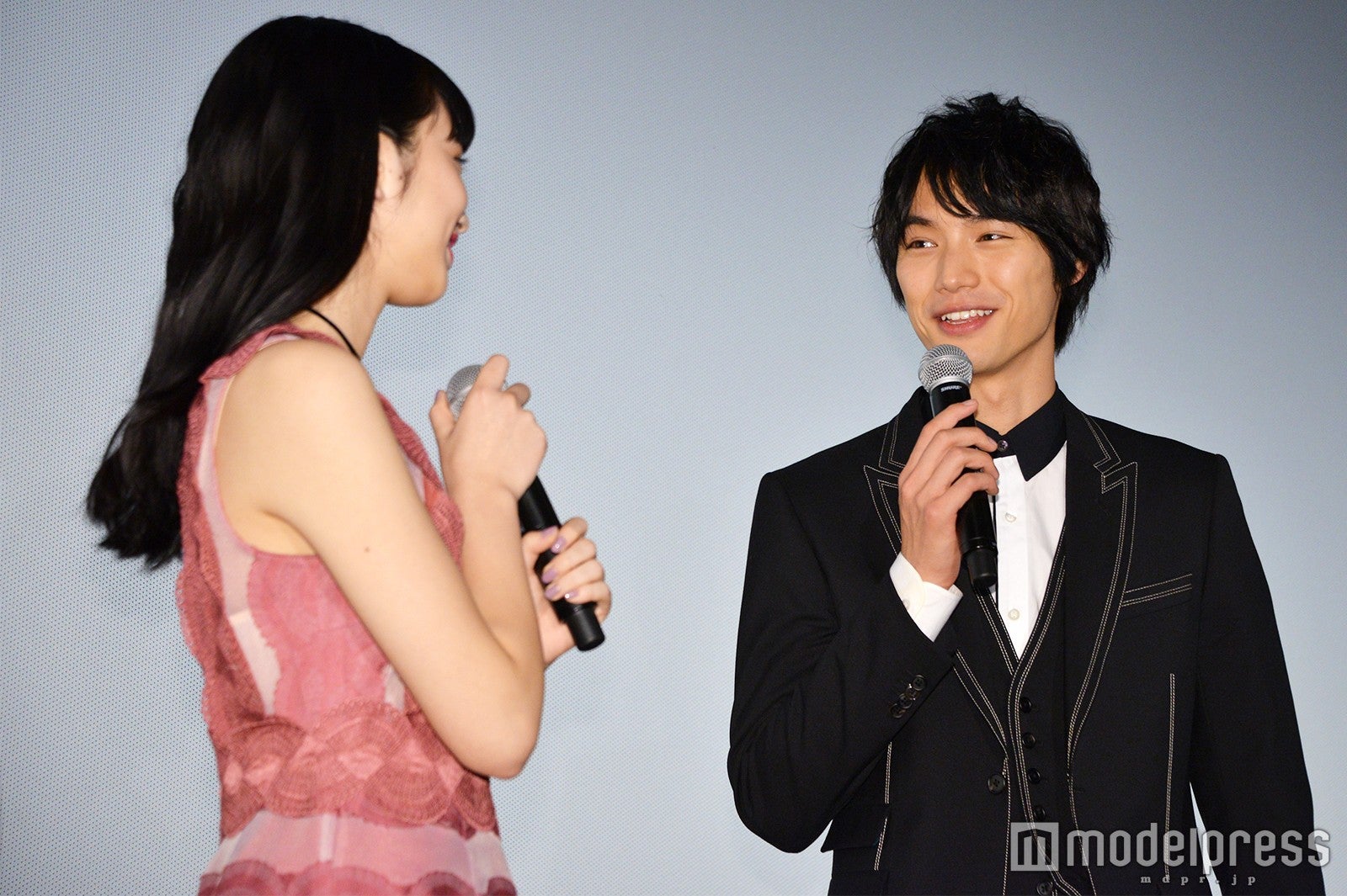 小松菜奈、福士蒼汰 （C）モデルプレス