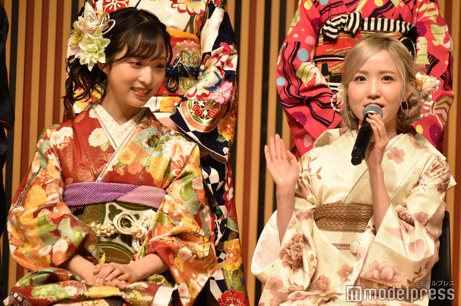 小栗有以、本田仁美 （C）モデルプレス