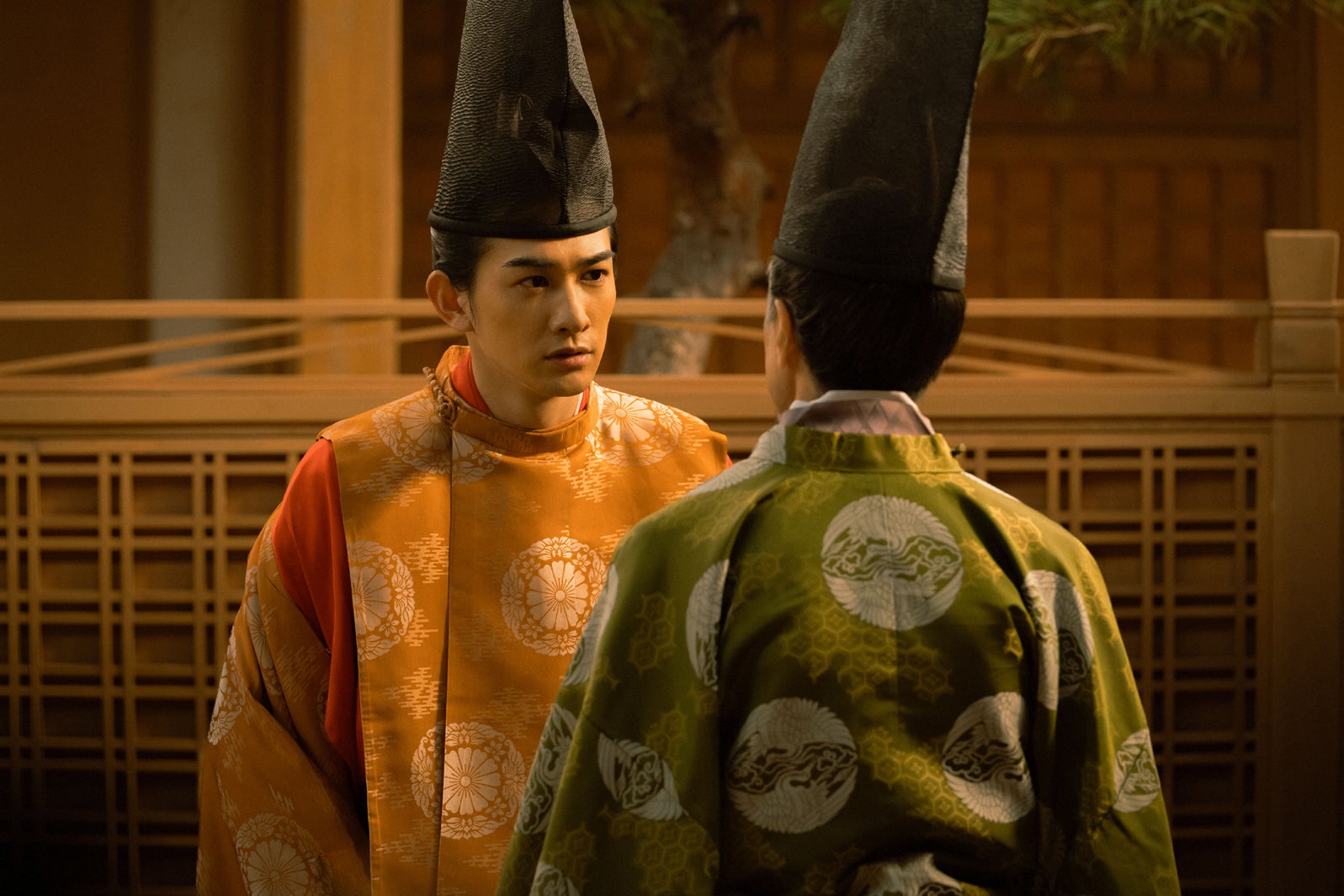 町田啓太、橋爪淳「光る君へ」第12話より（C）NHK