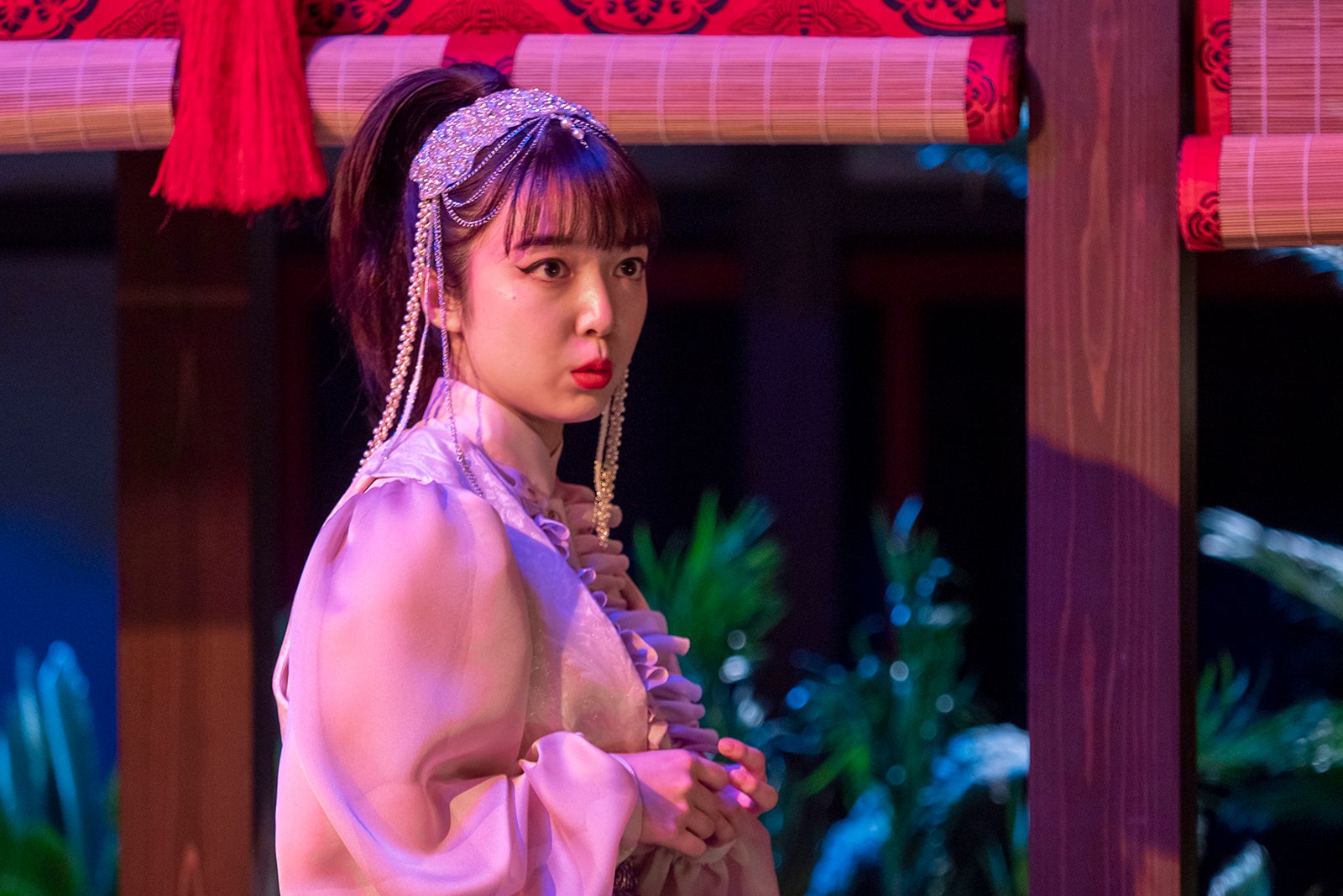 上白石萌音「LIFE！」初登場 閻魔大王の娘役熱演「まるで朝ドラ」