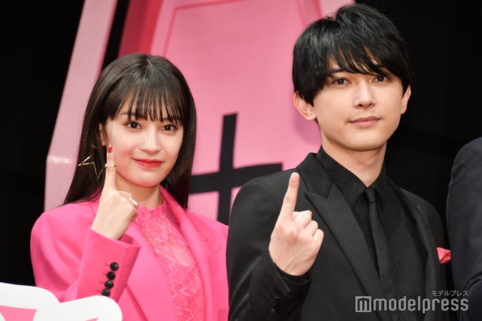 広瀬すず、吉沢亮 (C)モデルプレス