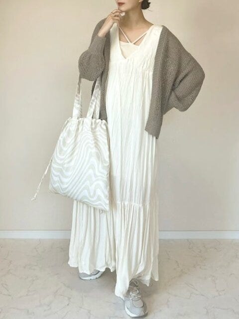 白ワンピース