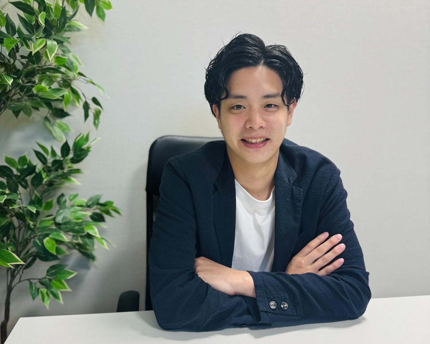 【Momentum Youth・林田聡一朗氏】“誠実さと助けられる力”こそ最強の武器──若き起業家が語る補助金ビジネス成功の裏側＜REAL VALUE×モデルプレス連動＞