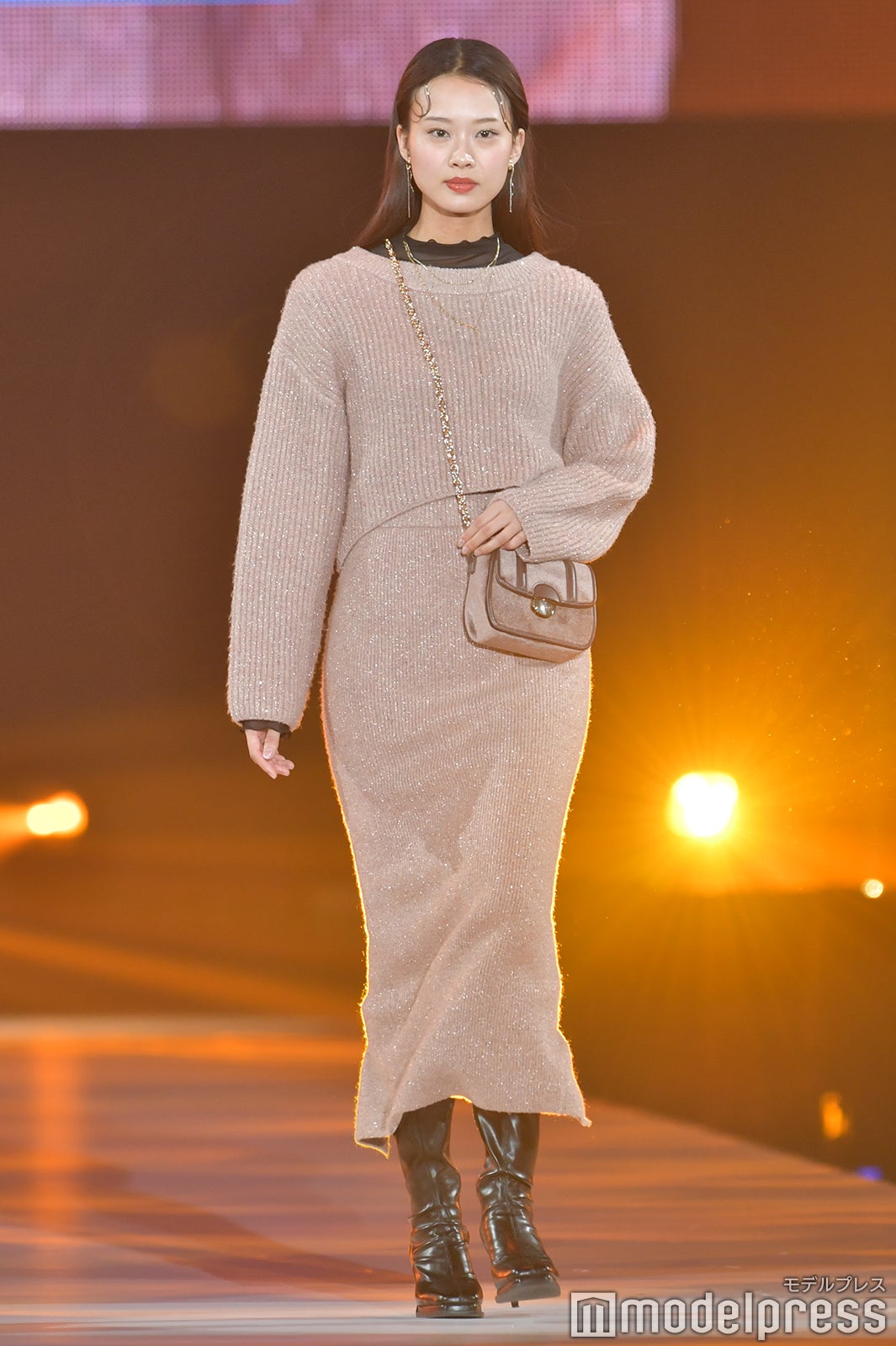 （C）モデルプレス