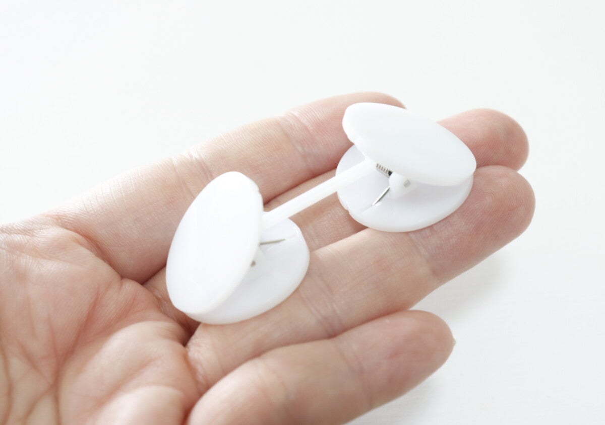 100均コラボがまた発明品生み出した！「窓開けたいけど丸見えは嫌…」お悩み解決クリップ