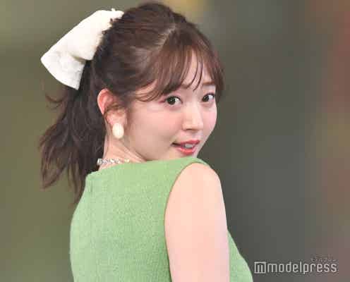 鈴木愛理、美脚際立つミニドレス姿公開「中学生の時以降ほぼやらない」髪型にも注目集まる