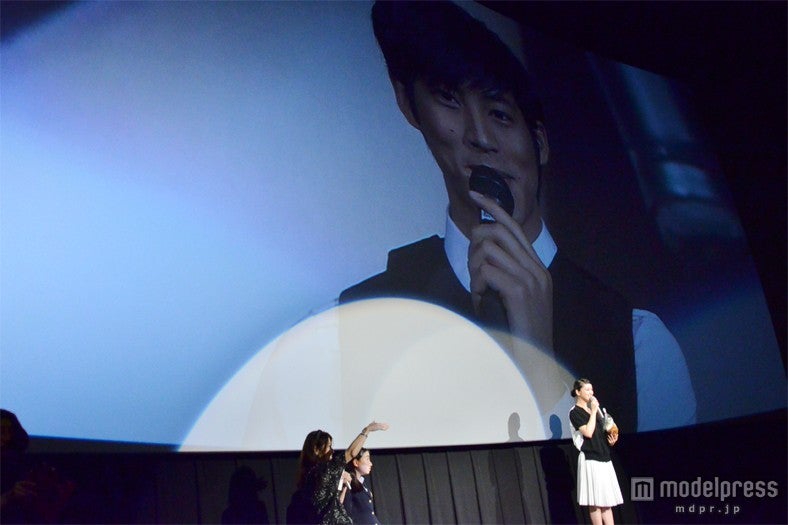 同時生中継でスクリーンに登場した松坂桃李