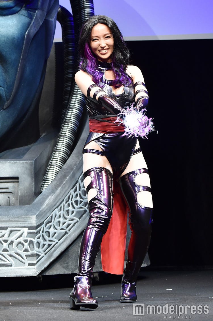 吉木りさ　コスプレ 