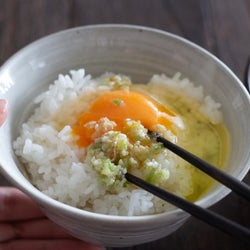 つくっておけば便利に使える!万能調味料「ねぎ塩だれ」&アレンジレシピ