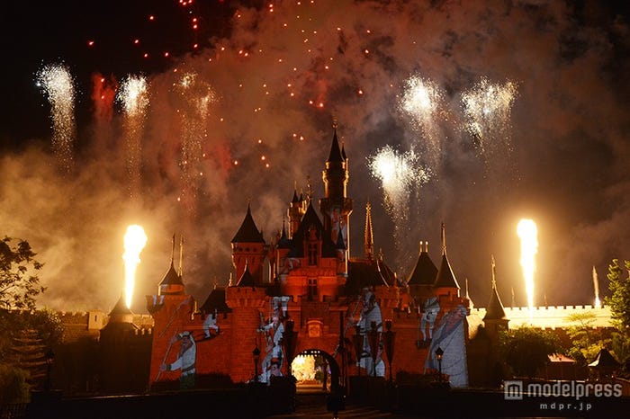 新しい花火のショー「ディズニー・イン・ザ・スターズ」スペシャルバージョン