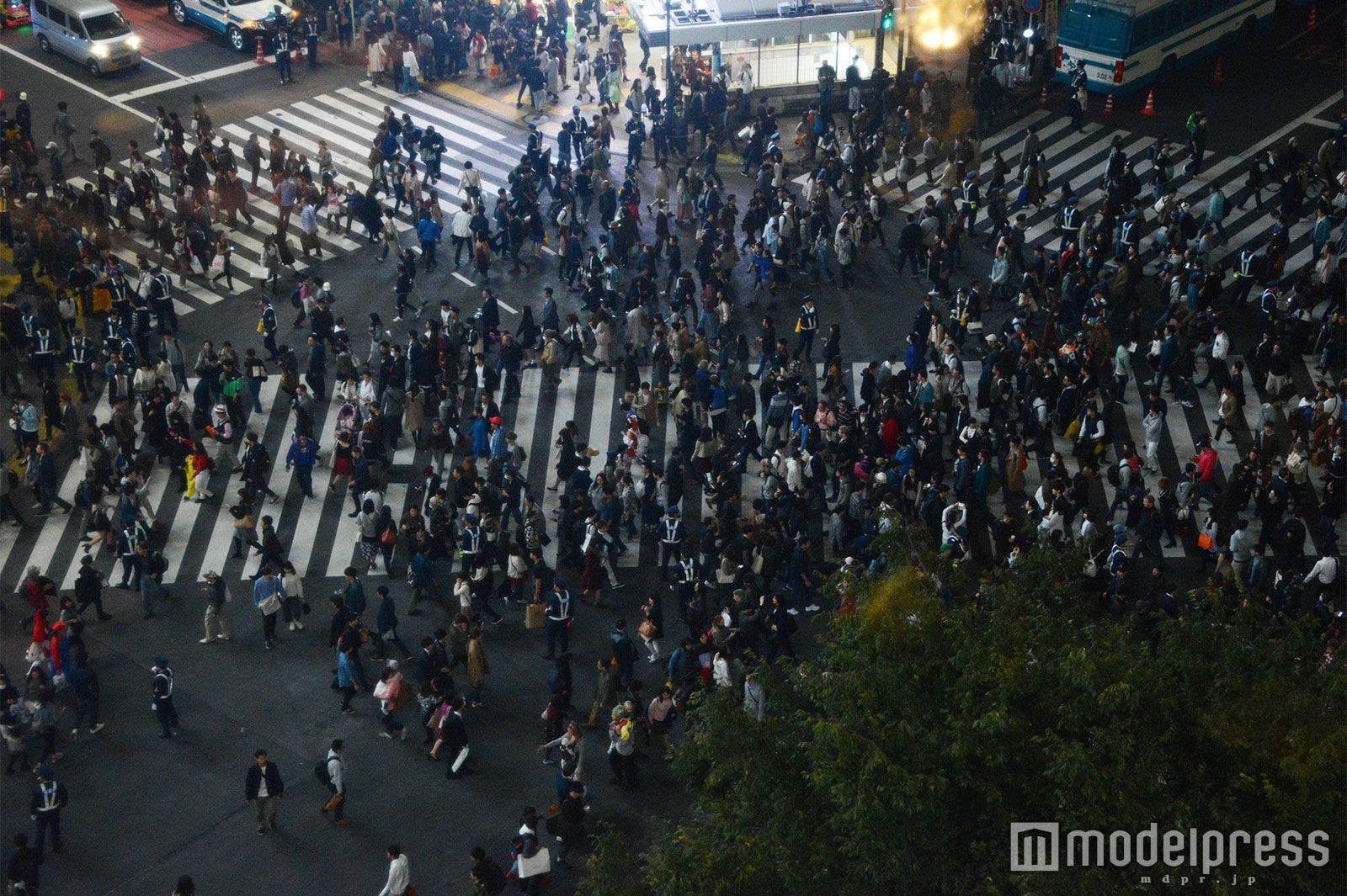 渋谷駅前の様子 （C）モデルプレス