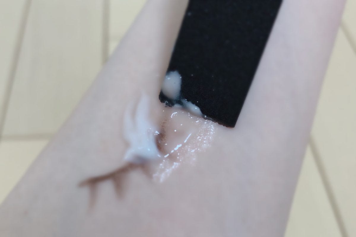 アイメイククレンジングスポンジ