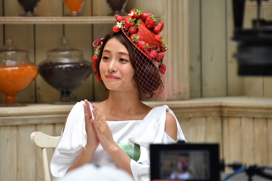 石原さとみ／新CMメイキングより（提供写真）