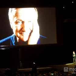 名優・故ロビン・ウイリアムズ氏への追悼メッセージのステージも行われた。／米国現地時間25日NOKIAシアター（ロサンゼルス）にて撮影／【モデルプレス】