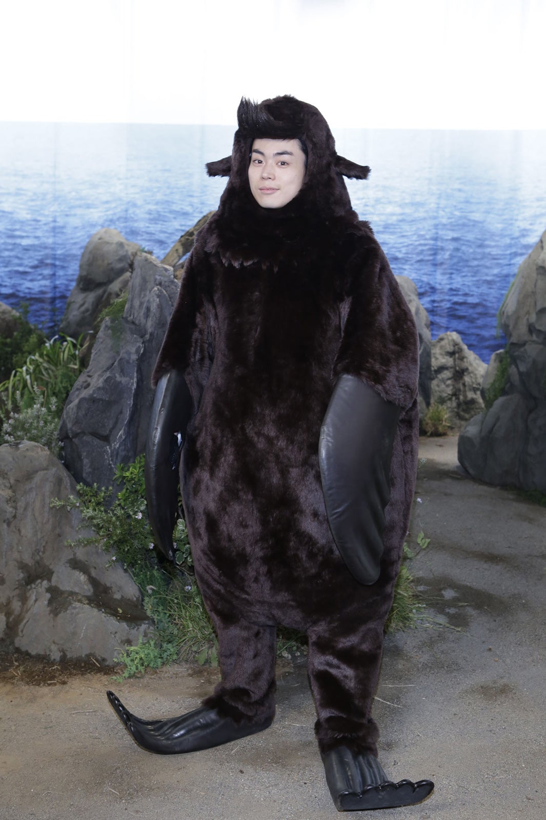 菅田将暉の“オットセイ”姿がじわじわくる… コントに初挑戦＜コメント到着＞