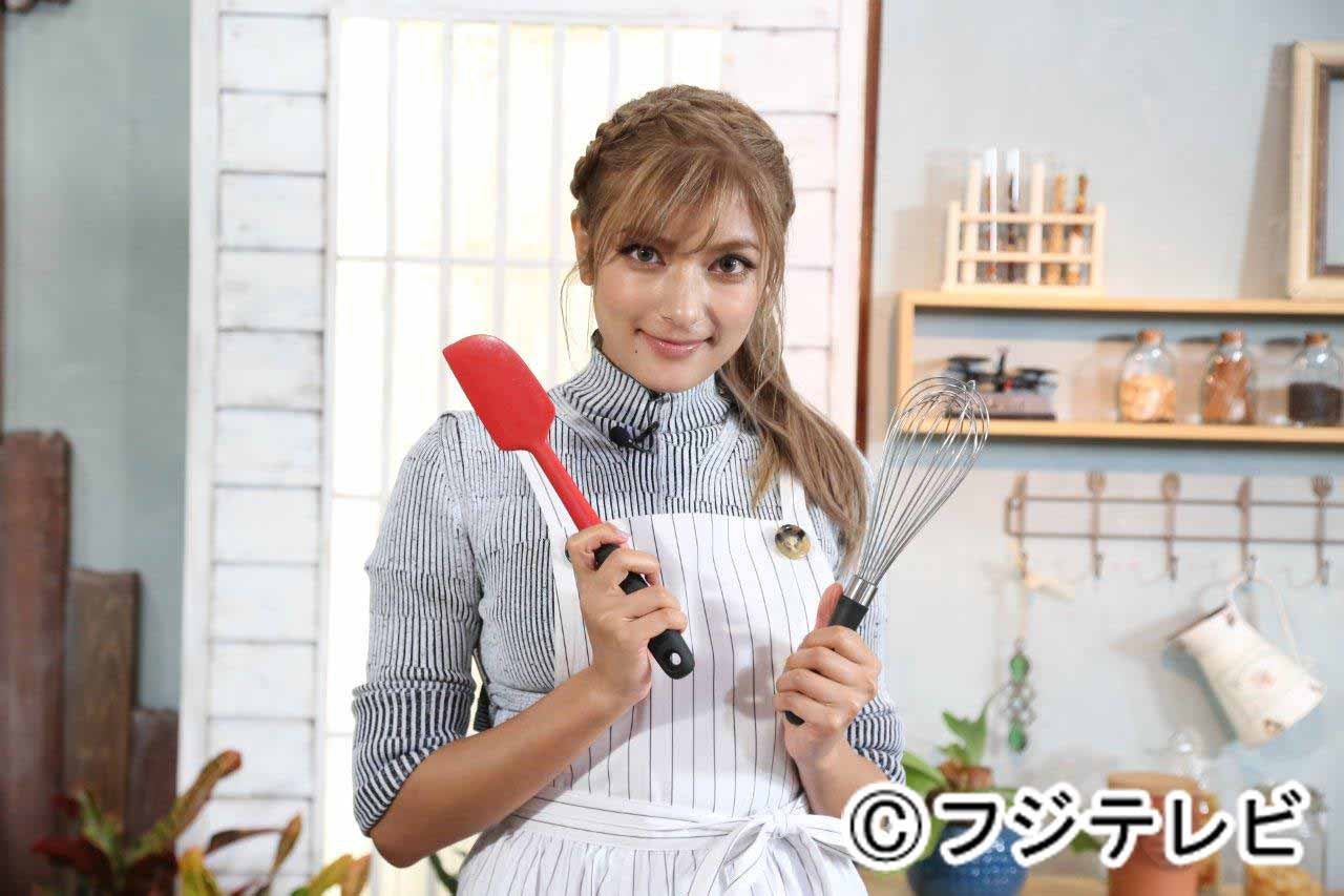 ローラ「めざまし」で“キレイになれる”料理コーナー開始　ライバルは「MOCO’Sキッチン」