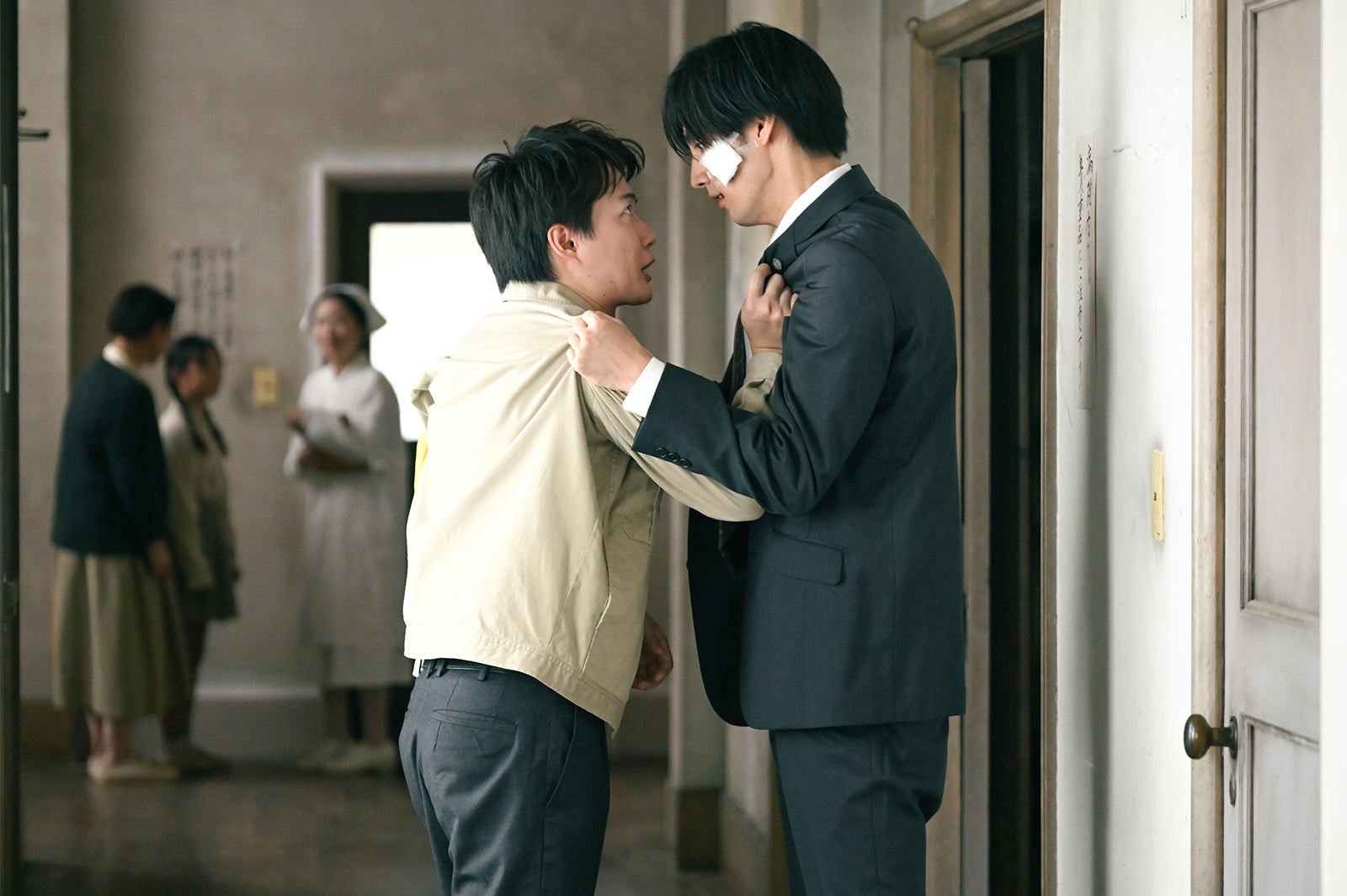 神木隆之介、清水尋也「海に眠るダイヤモンド」第5話（C）TBSスパークル／TBS