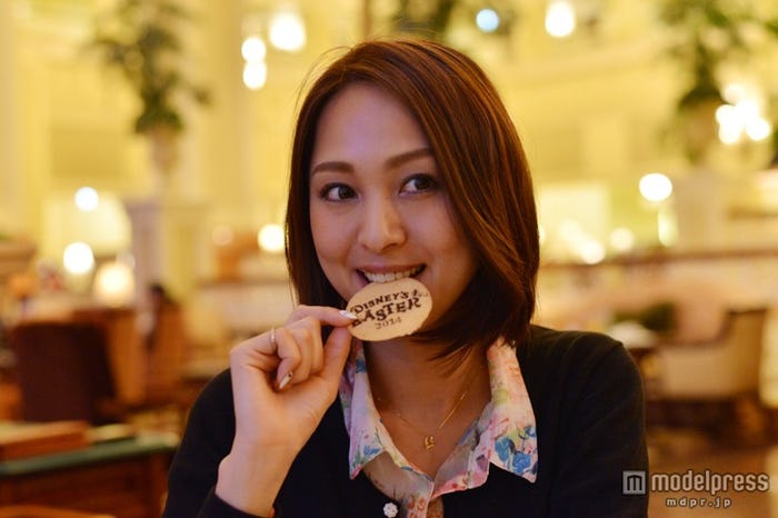 “ディズニー・イースター”アフタヌーンティーセット/モデル:福間文香