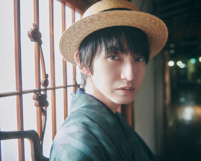 『本郷奏多カレンダー2023』HMV_BOOKS online・店舗・Loppi特典ポストカード(C)SDP