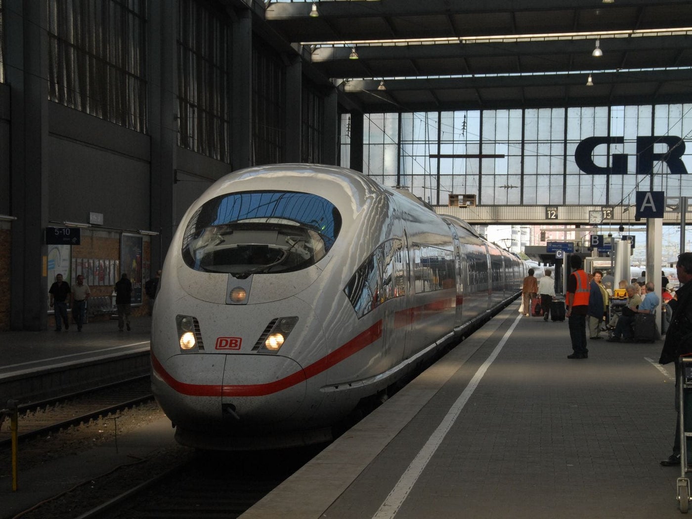 885系のモデルとなったドイツの高速列車ICE