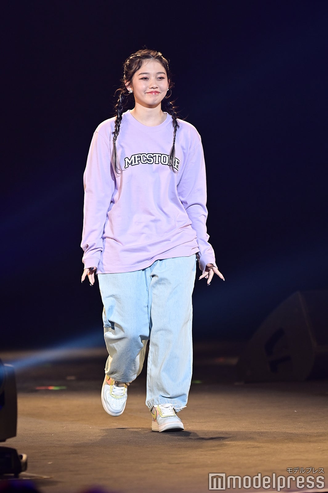 （C）モデルプレス