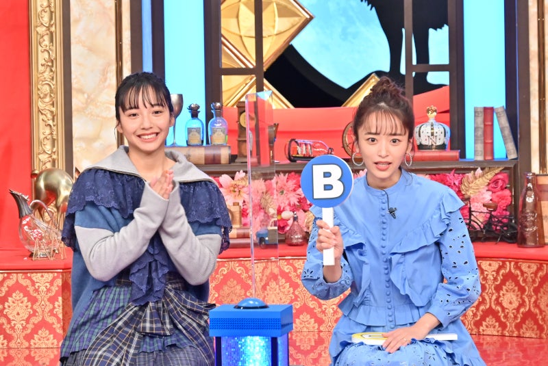 山之内すず、近藤千尋（C）TBS