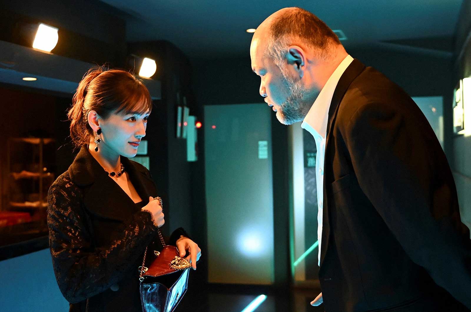 綾瀬はるか「天国と地獄 ～サイコな2人～」第5話より（C）TBS