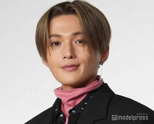 FANTASTICS八木勇征、キスマイ千賀健永の個展に訪問 2ショット&お揃いスマホケース披露「仲良しすぎる」「ダブルピース可愛い」の声