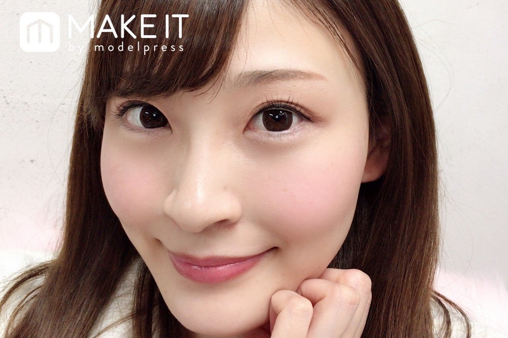 「フローレスグロウ フラッシュブラッシュ」“05 マンゴープレス”使用 (C)メイクイット