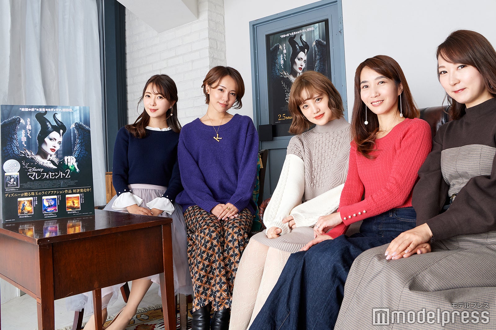 （左から）中田絵里奈さん、小松あやさん、金光みり愛さん、斉藤ゆかりさん、能美黎子さん（C）モデルプレス