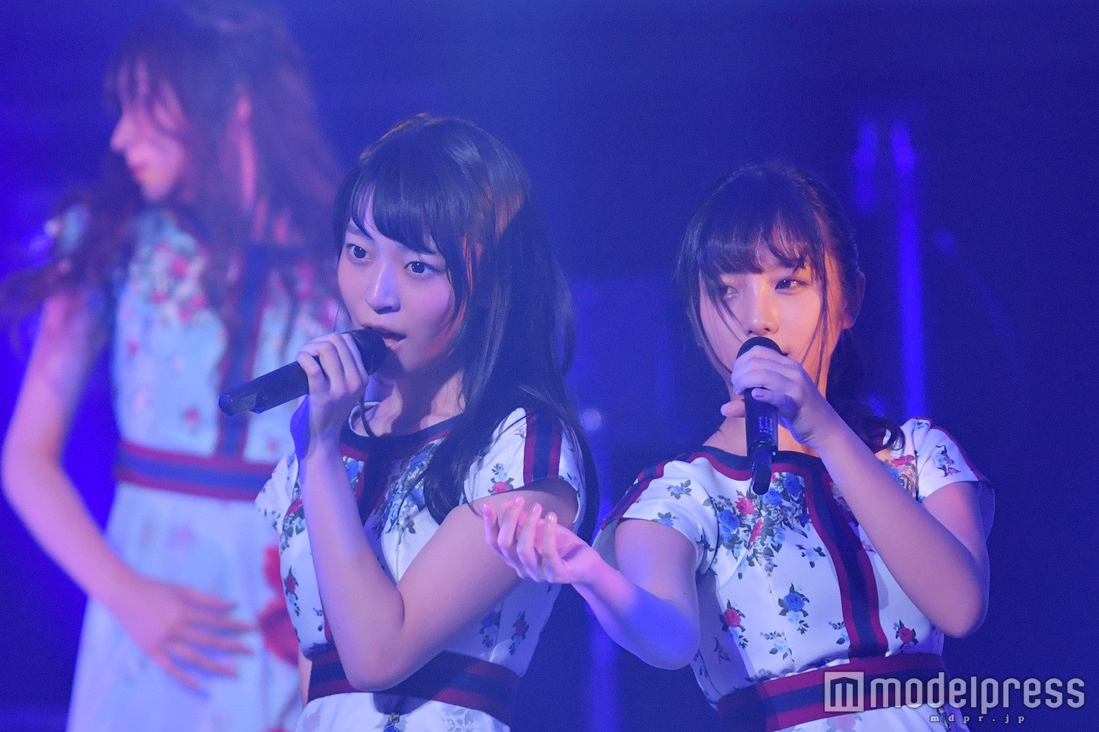 阪口珠美、与田祐希（C）モデルプレス