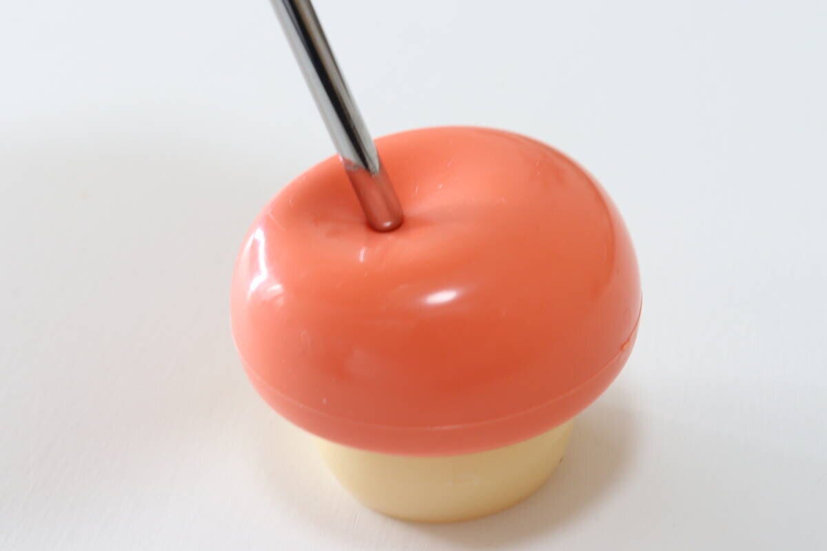 プッシュピンホルダー